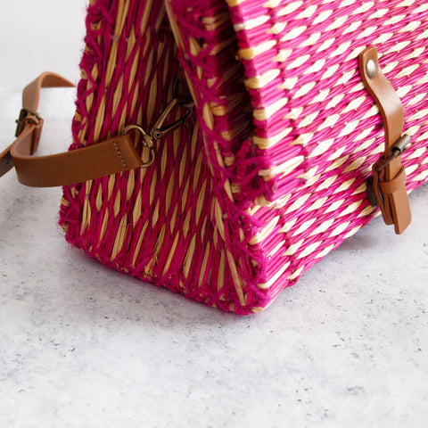 Panier traditionnel portugais avec sangle - Petit Magenta